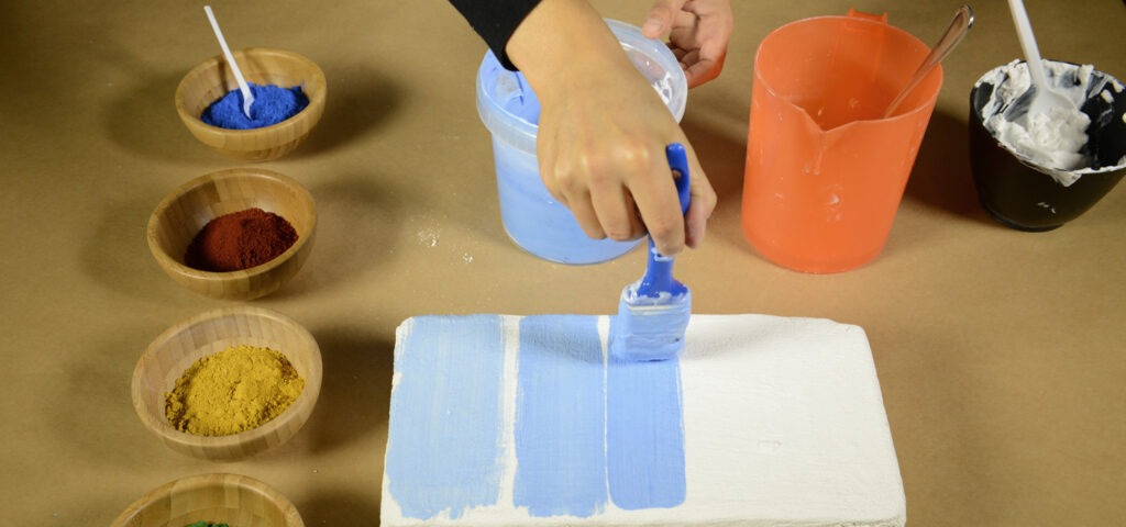Corso di approfondimento sulle tinte a calce con un focus sull'aspetto del colore, della produzione delle tinte a calce con pigmenti naturali