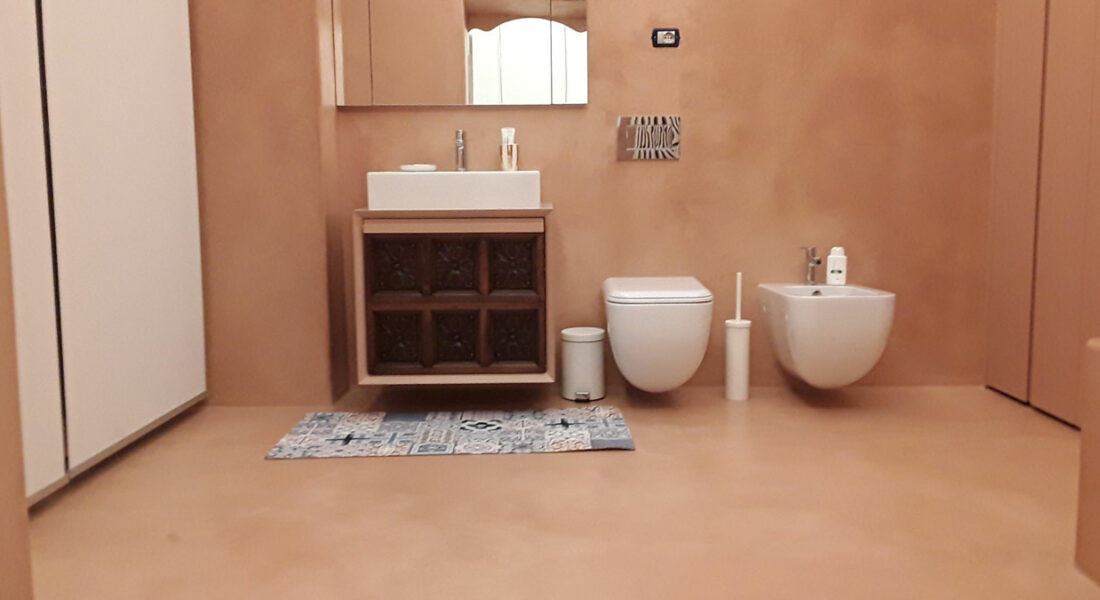 Bagno Rivestito In Pastellone