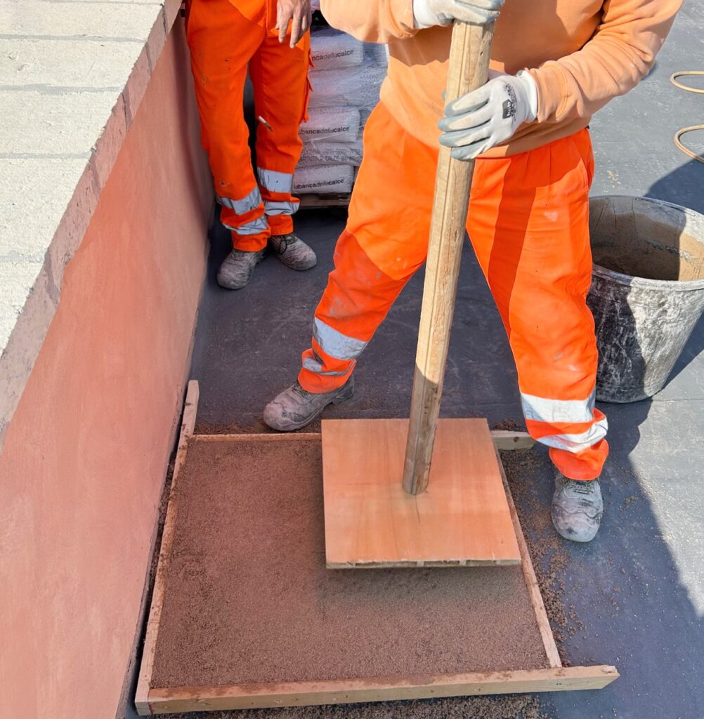 BATTUTO A CALCE E COCCIOPESTO - in lavorazione