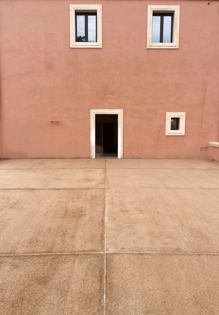 BATTUTO A CALCE E COCCIOPESTO