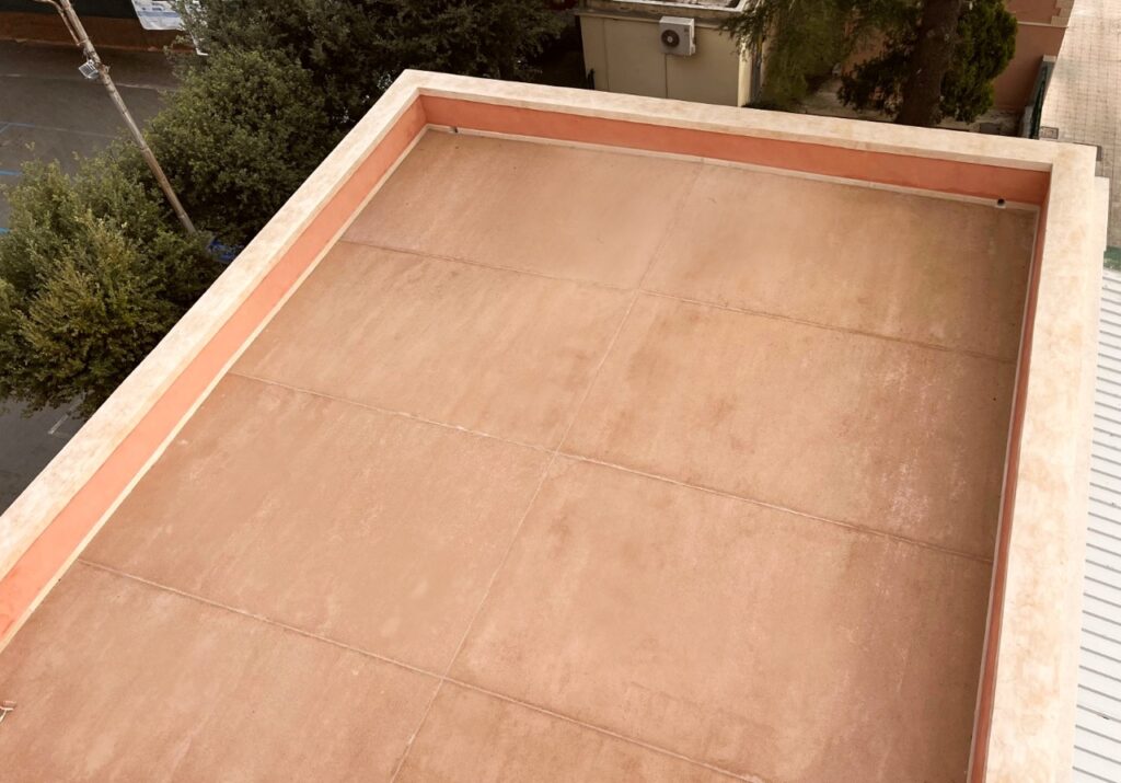 BATTUTO A CALCE E COCCIOPESTO