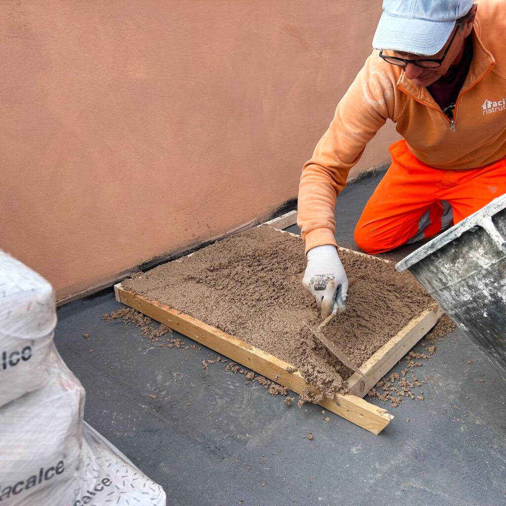 BATTUTO A CALCE E COCCIOPESTO - in lavorazione